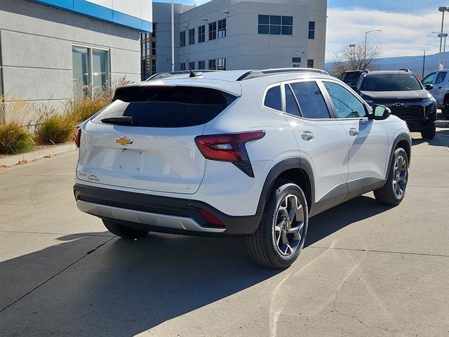 New 2026 Chevrolet Trax LT w/ Driver Confidence Package image 3