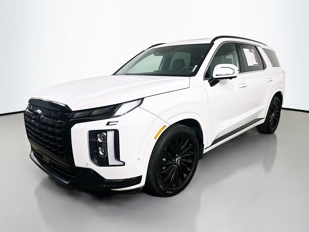 Used 2024 Hyundai Palisade Calligraphy image 3