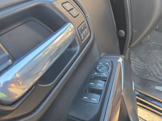 Used 2021 Chevrolet Silverado 1500 High Country w/ Technology Package AWD/4WD image 13