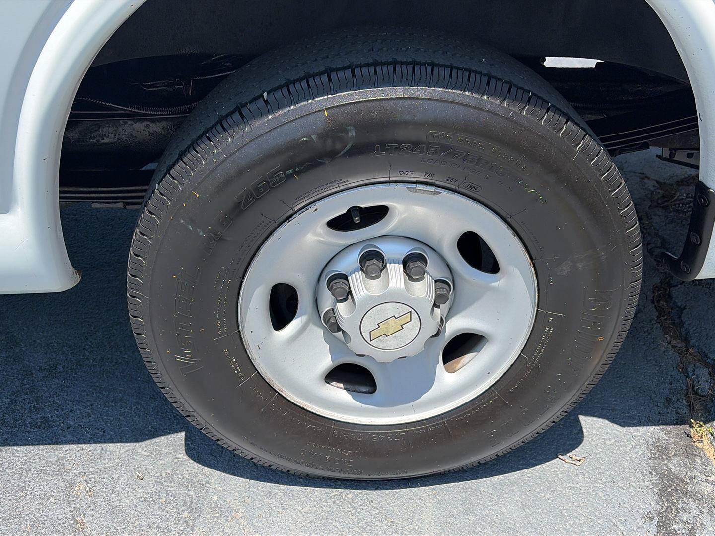 Used 2013 Chevrolet Express 2500 w/ Cold Climate Package RWD image 31