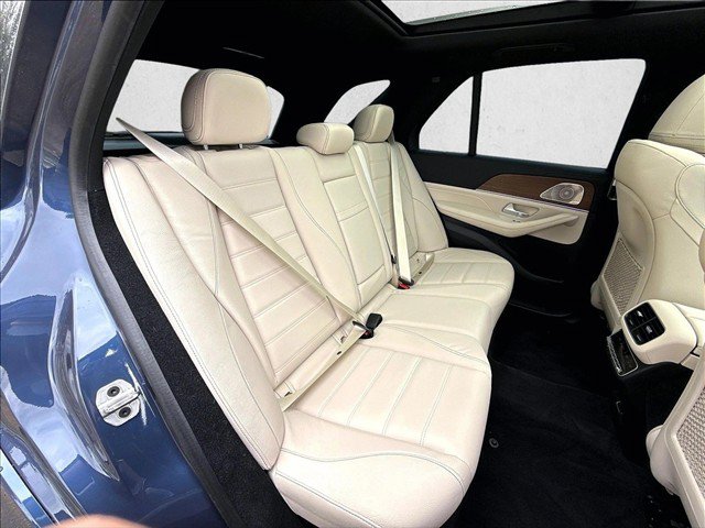 Used 2024 Mercedes-Benz GLE 450e 4MATIC image 28