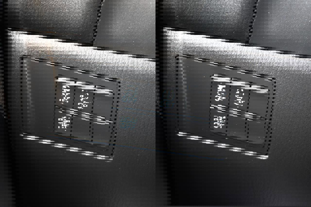 Used 2014 MAZDA MAZDA3 i Grand Touring image 28