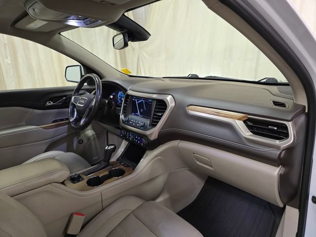 Used 2019 GMC Acadia Denali w/ Technology Package AWD/4WD image 38