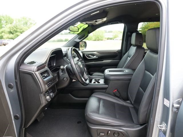 Used 2023 Chevrolet Tahoe LT w/ Luxury Package AWD/4WD image 15