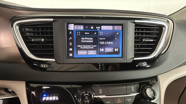 Used 2022 Chrysler Voyager LX FWD image 23