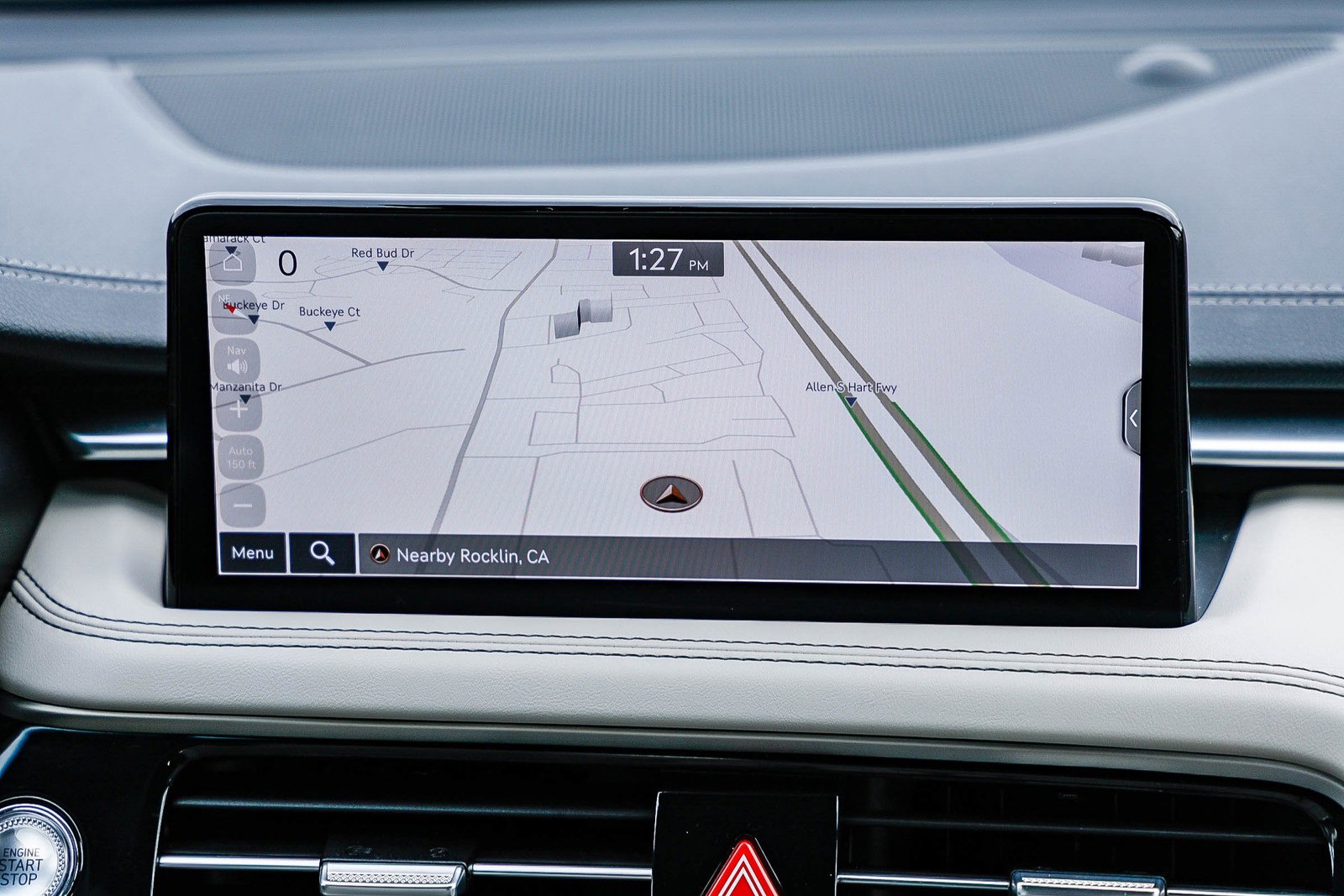 Used 2025 Genesis G70 2.5T image 12