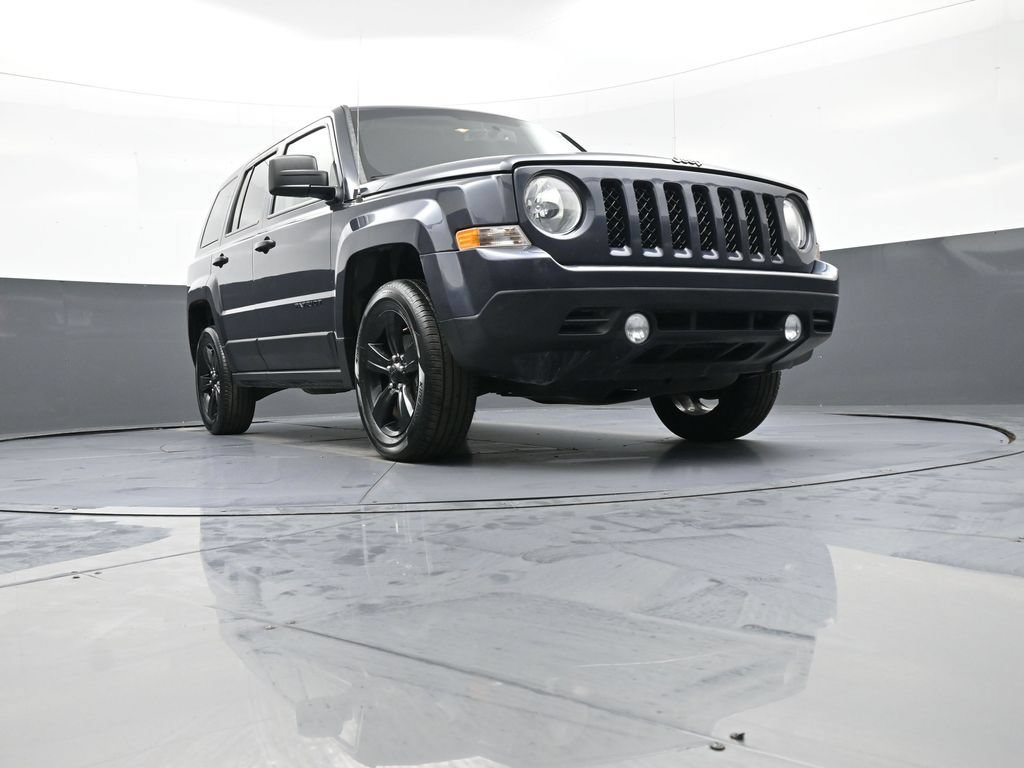 Used 2015 Jeep Patriot Sport w/ Power Value Group FWD image 27