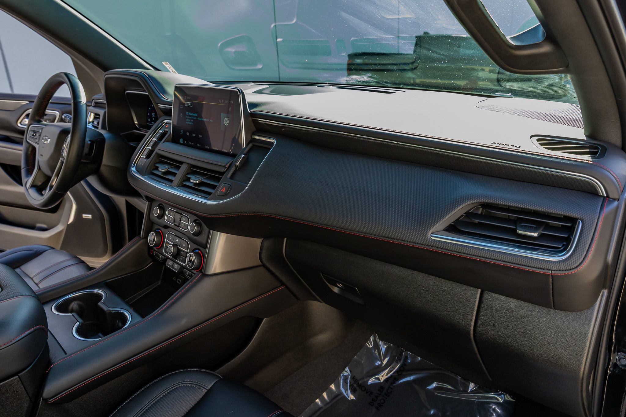 Used 2023 Chevrolet Suburban RST w/ Sport Performance Package image 17