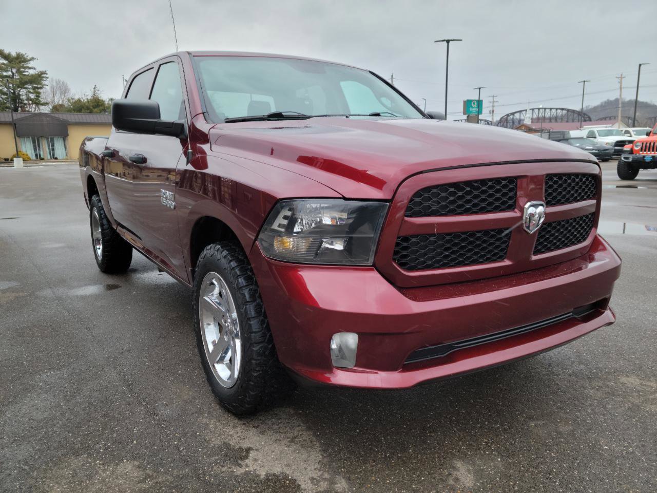 Used 2017 RAM 1500 Express image 3
