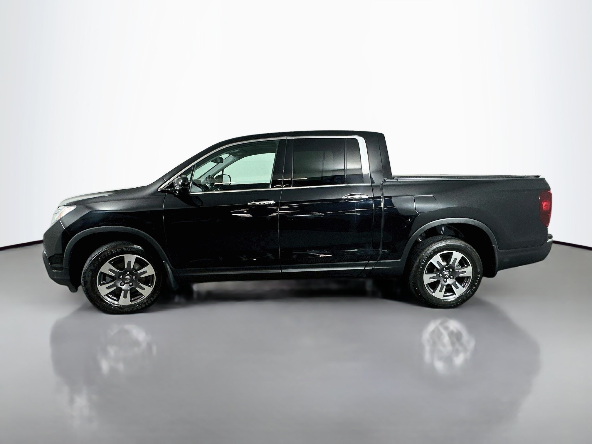 Used 2019 Honda Ridgeline RTL-E image 4