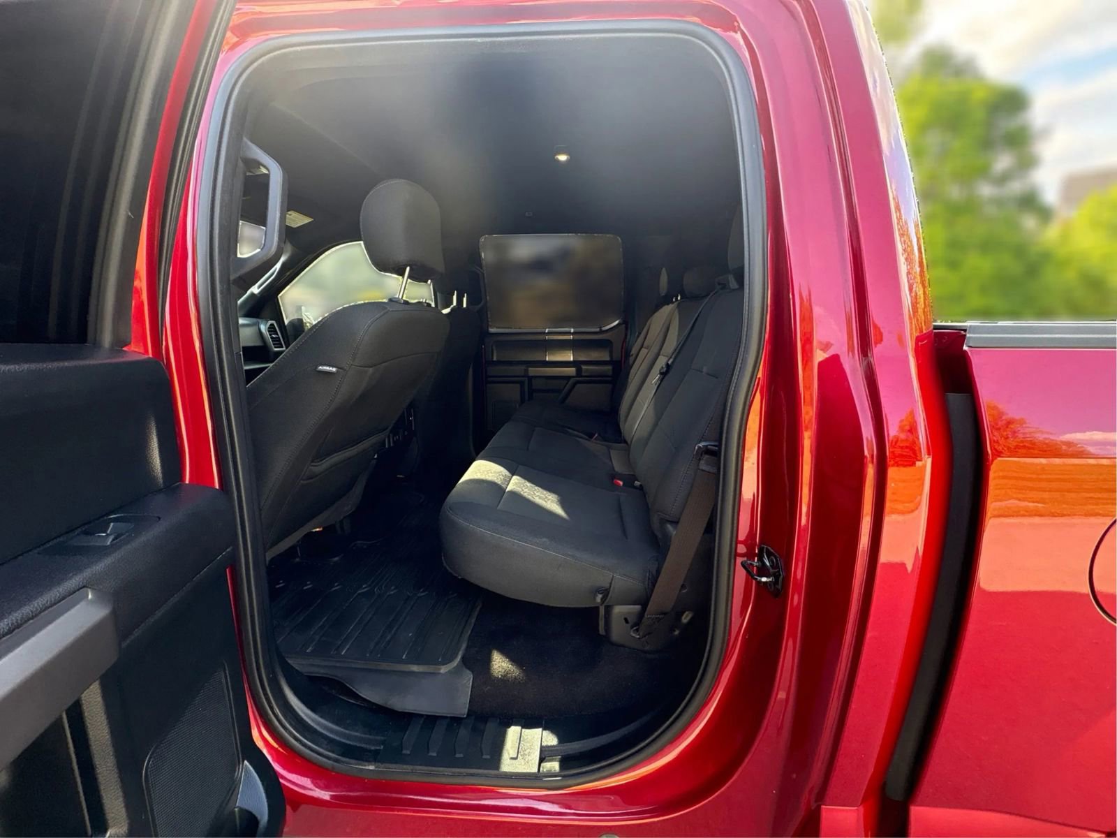 Used 2020 Ford F150 XLT w/ Equipment Group 302A Luxury AWD/4WD image 10