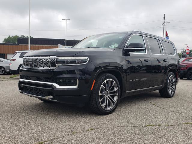 Used 2024 Jeep Grand Wagoneer Series III w/ Rear Seat Video Group 1 AWD/4WD image 7