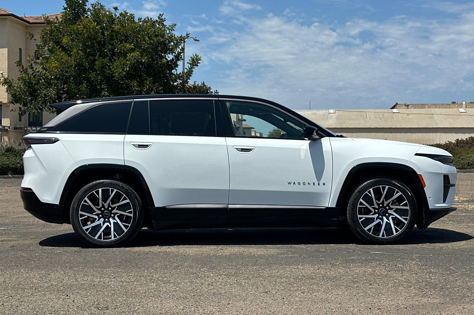 New 2025 Jeep Wagoneer S Limited AWD/4WD image 3