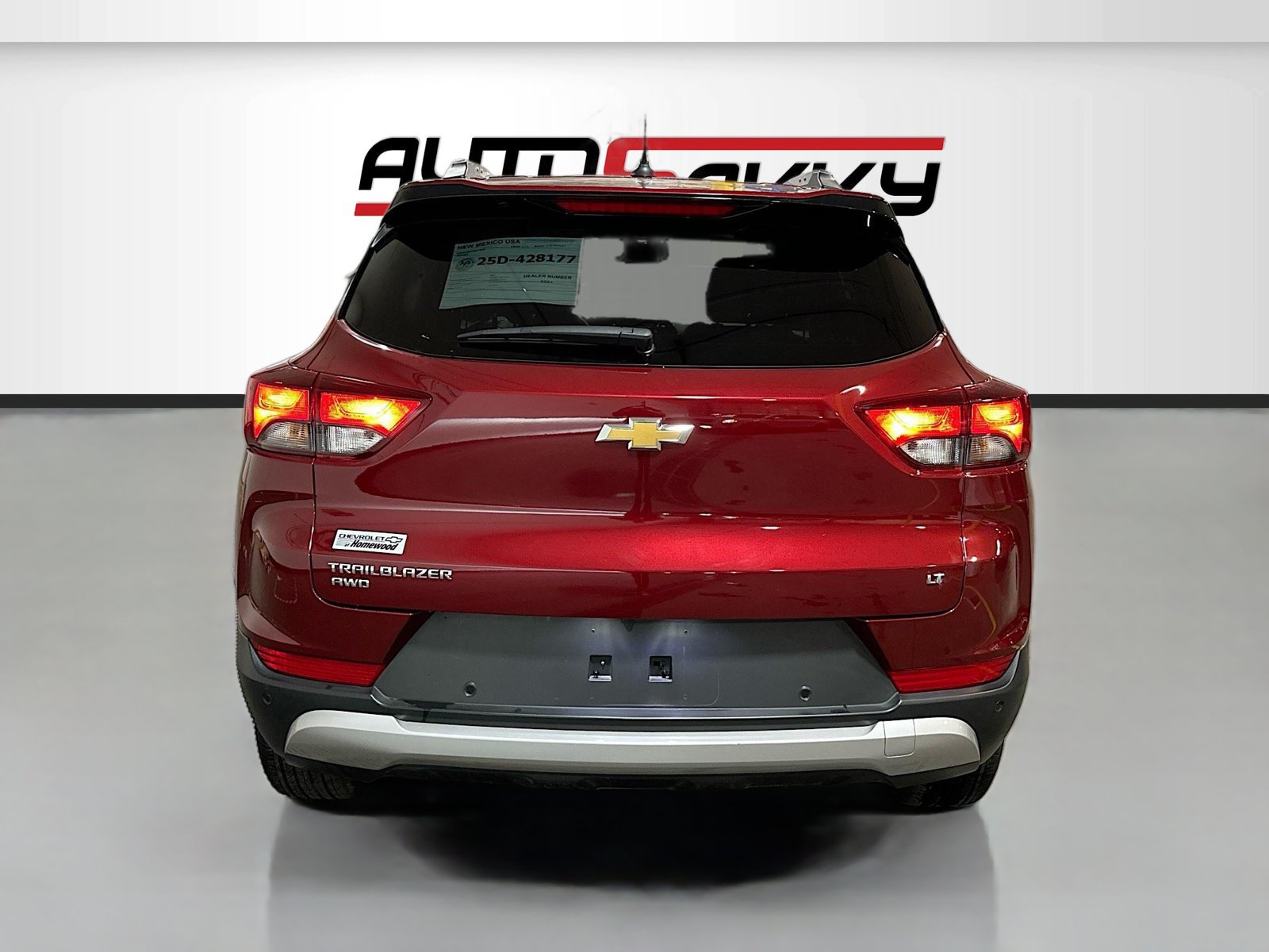 Used 2024 Chevrolet TrailBlazer LT w/ Convenience Package AWD/4WD image 6
