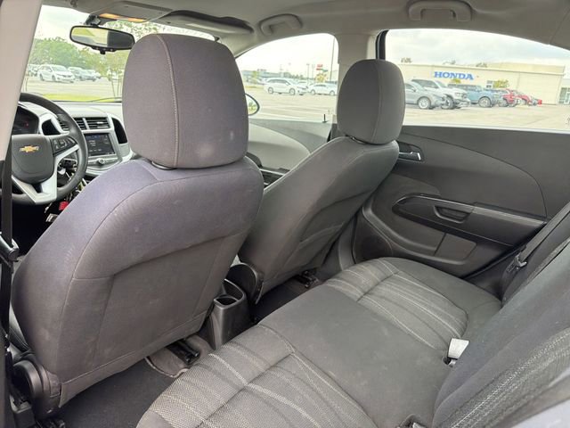 Used 2018 Chevrolet Sonic LT FWD image 15