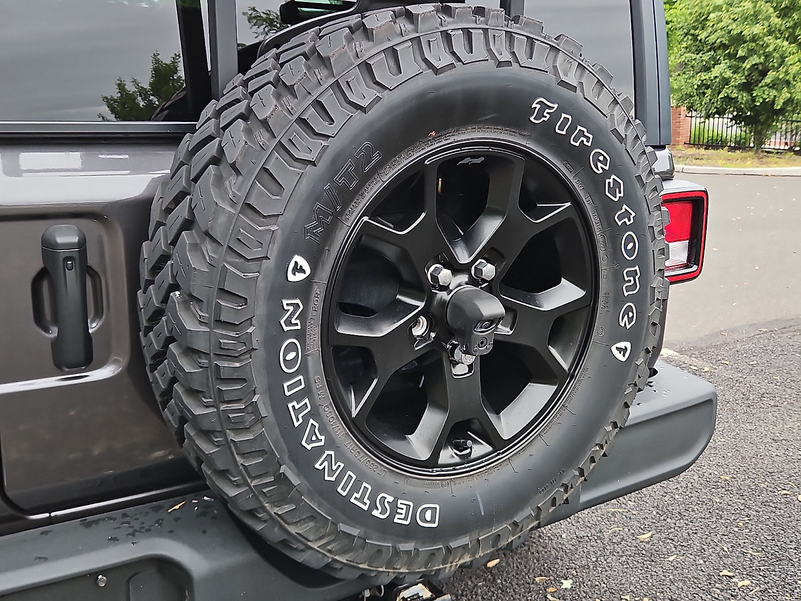Used 2022 Jeep Wrangler Sport AWD/4WD image 29