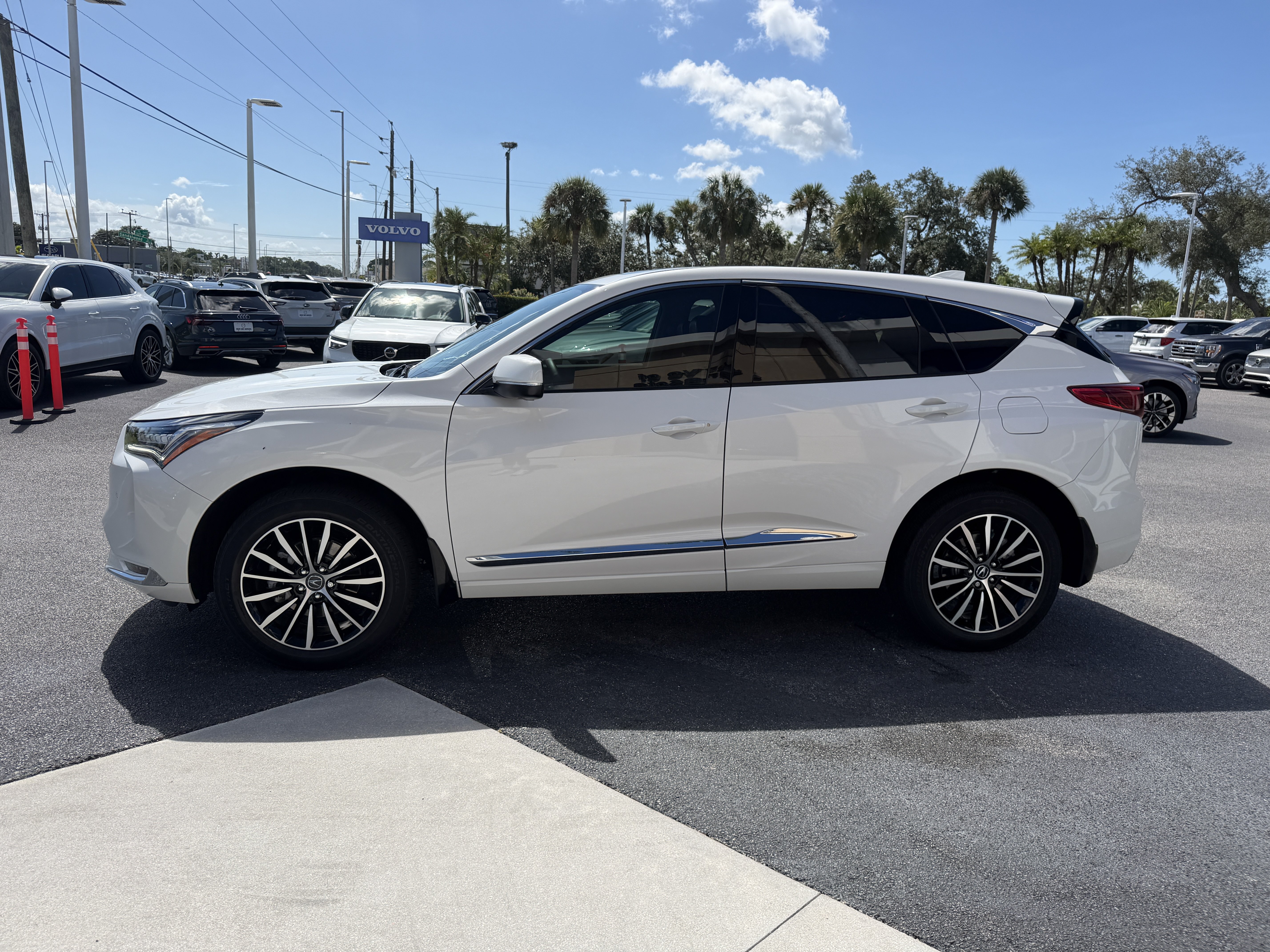 Used 2025 Acura RDX w/ Advance Package AWD/4WD image 6
