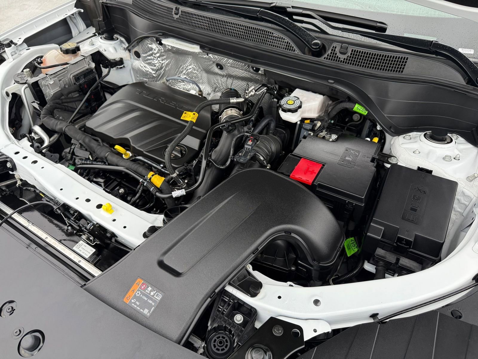 Used 2025 Chevrolet Trax LT image 30