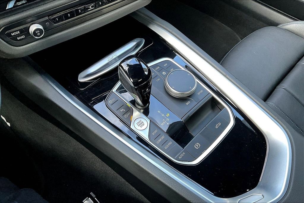 Used 2024 BMW Z4 sDrive30i w/ Premium Package image 12