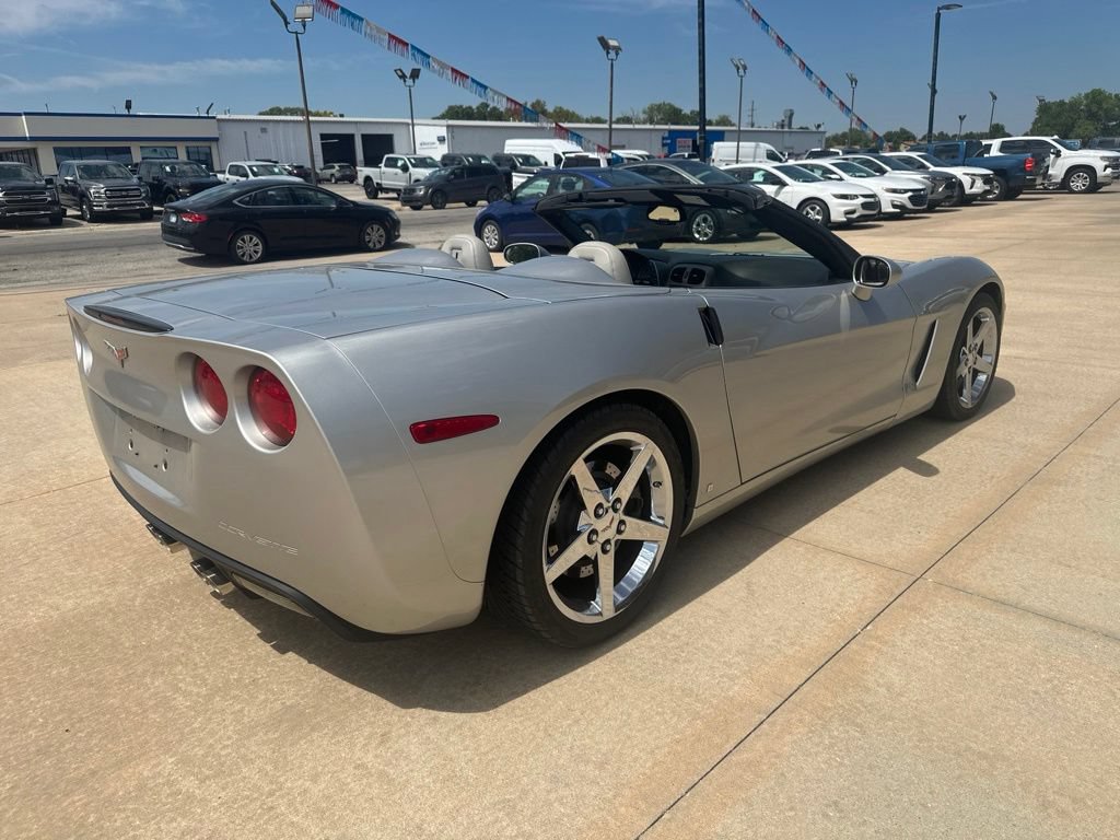 Used 2007 Chevrolet Corvette Convertible w/ Preferred Equipment Group RWD image 24