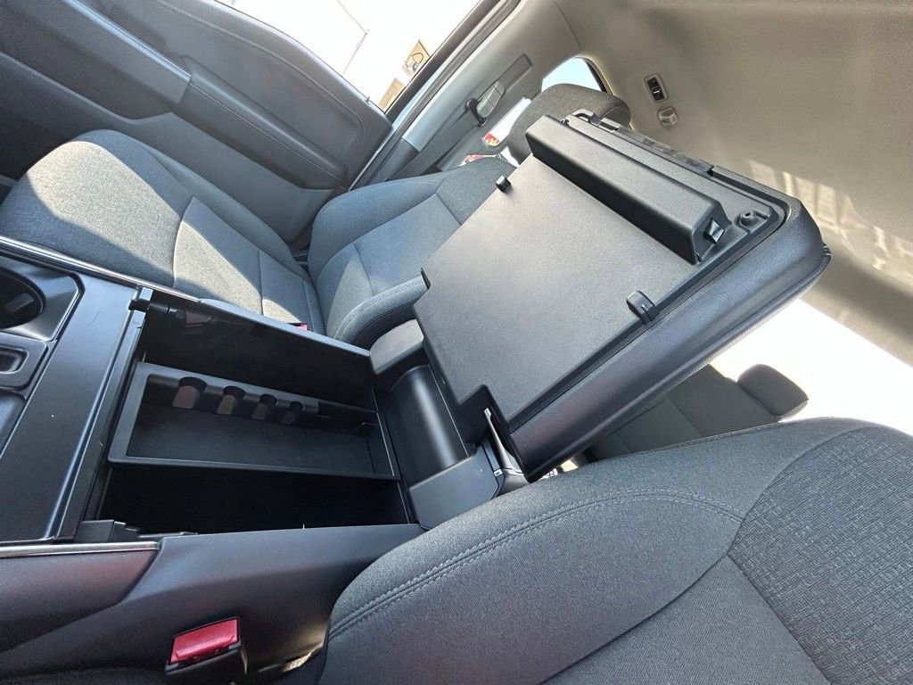 Used 2025 Ford F150 Lightning XLT AWD/4WD image 40