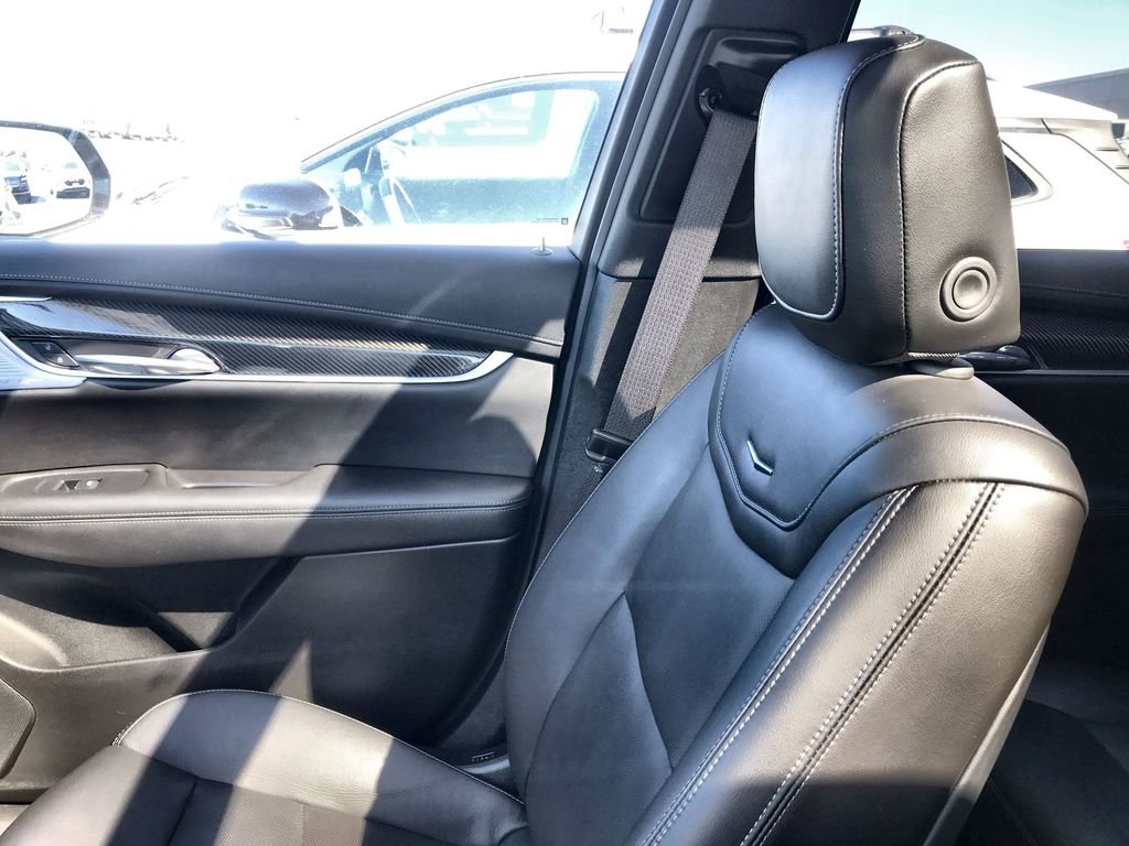 Used 2023 Cadillac XT6 Sport w/ Technology Package image 25