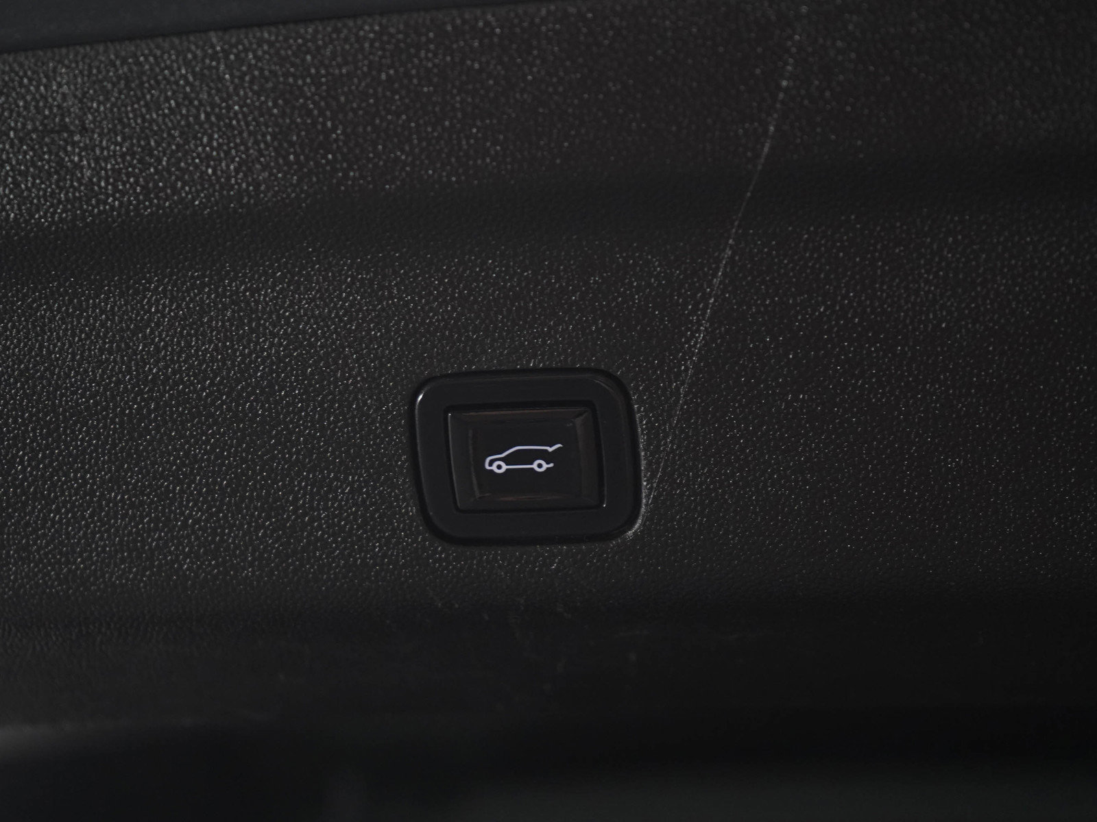 Used 2022 GMC Yukon XL Denali AWD/4WD image 18