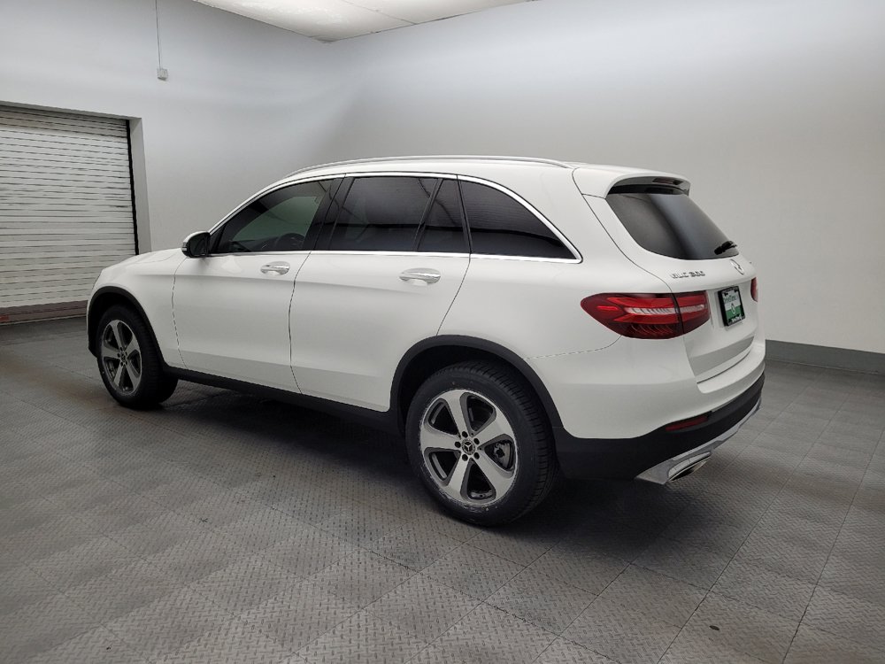 Used 2019 Mercedes-Benz GLC 300 4MATIC image 3