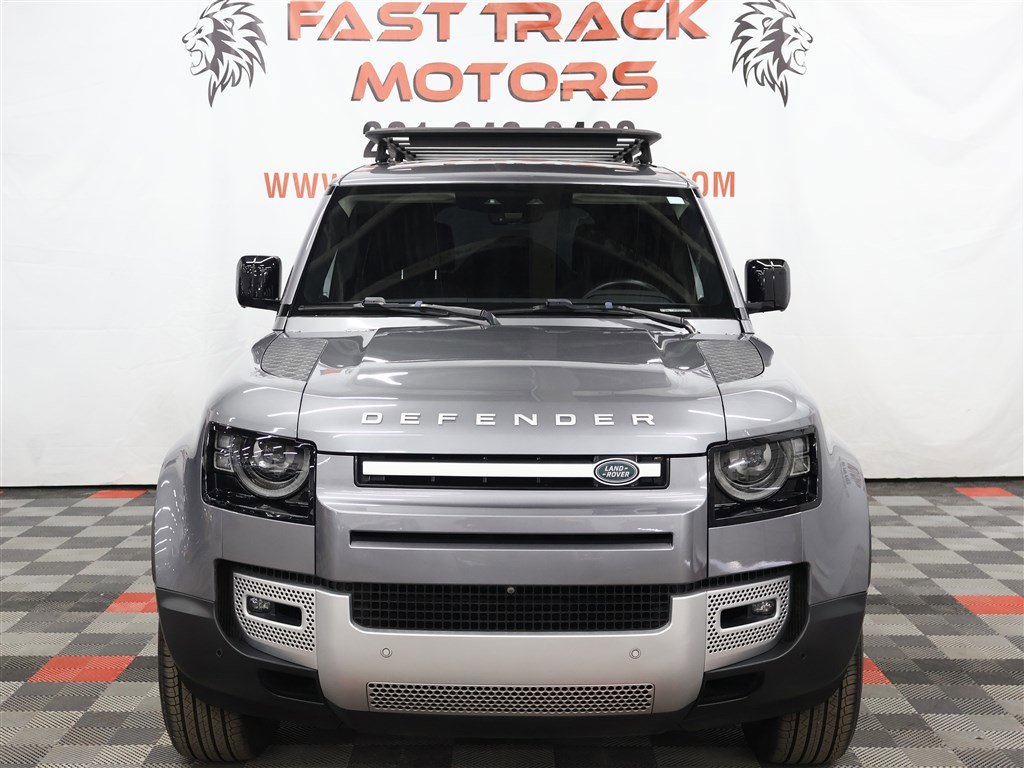 Used 2022 Land Rover Defender 110 SE image 2