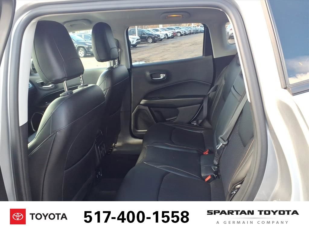 Used 2018 Jeep Compass Latitude w/ Popular Equipment Group image 11