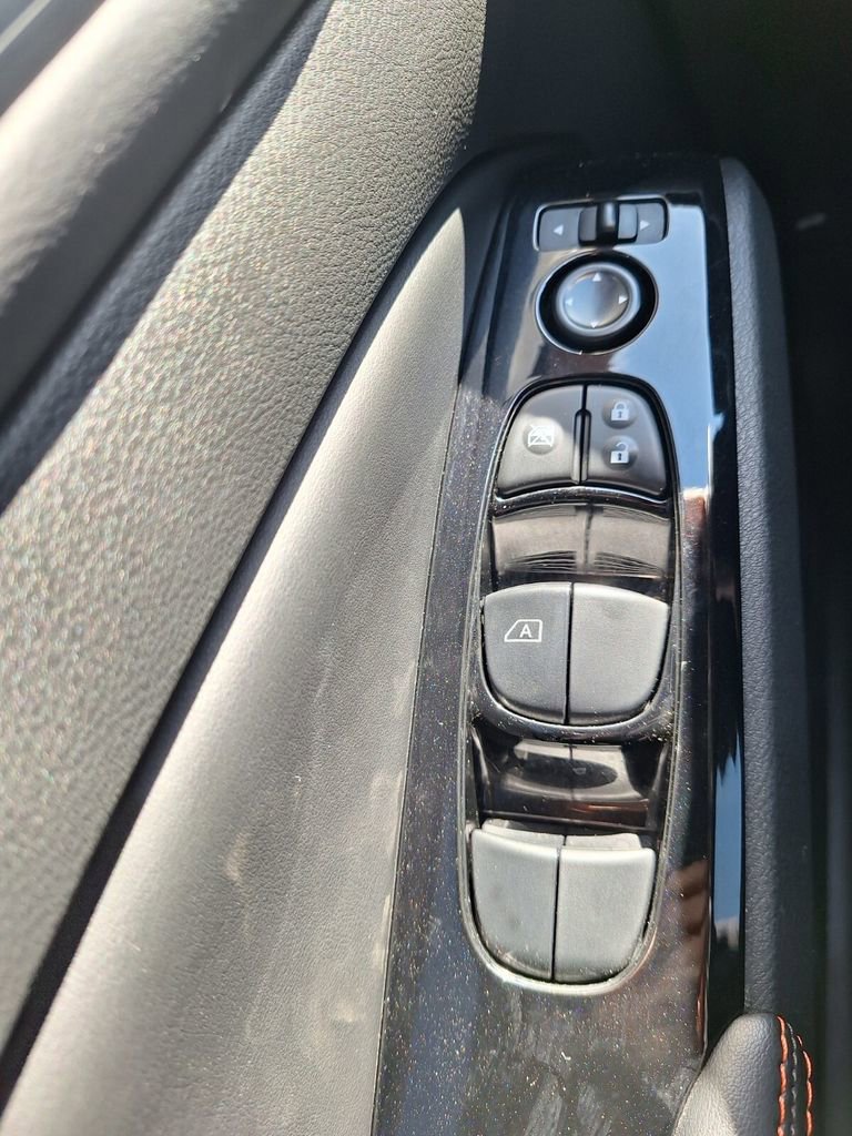 Used 2025 Nissan Altima 2.5 SR image 19