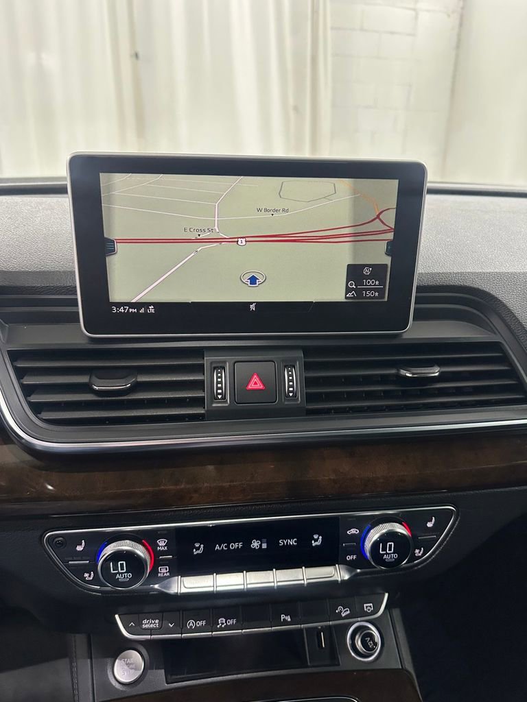 Used 2019 Audi Q5 2.0T Premium Plus w/ Premium Plus Package AWD/4WD image 23