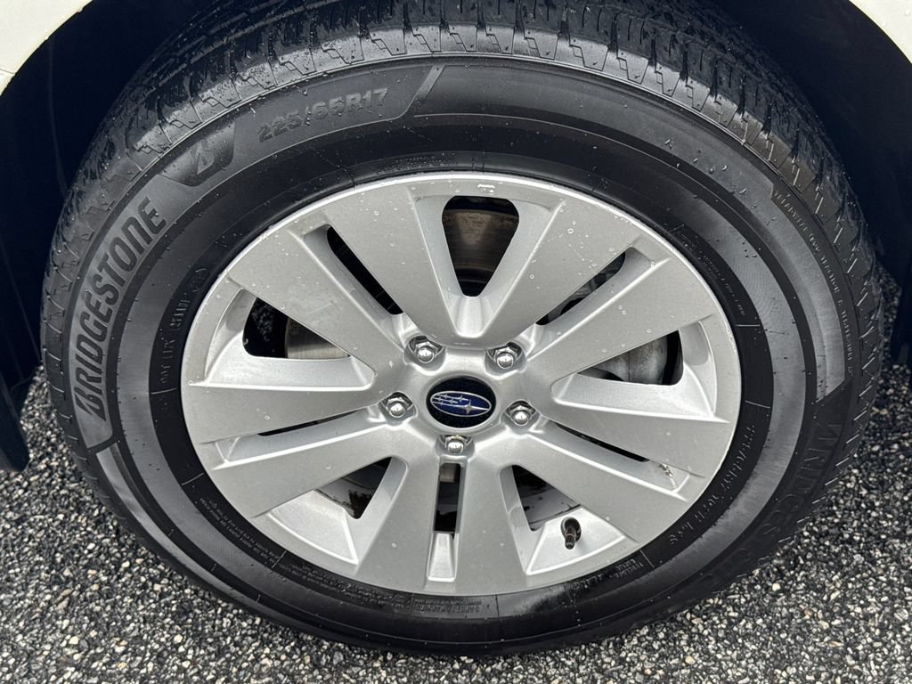 Used 2018 Subaru Outback 2.5i Premium AWD/4WD image 13