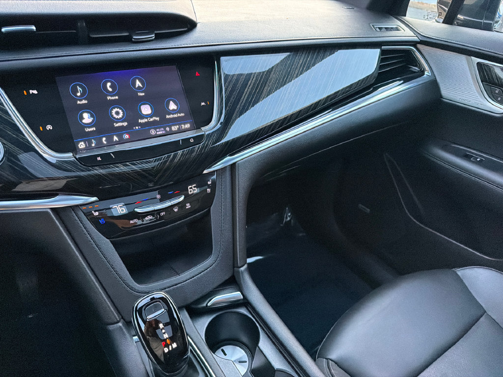 Used 2023 Cadillac XT6 Premium Luxury AWD/4WD image 25