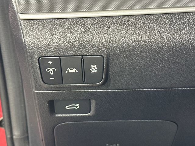 Used 2021 Kia K5 LX image 19