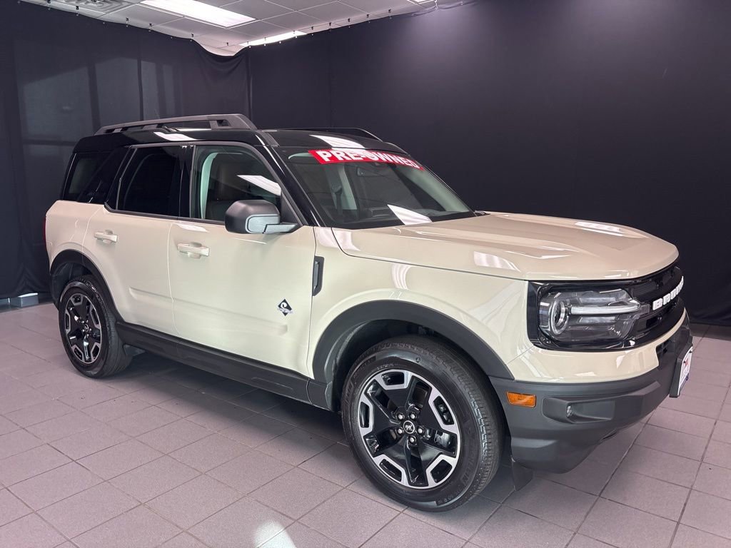 Used 2024 Ford Bronco Sport Outer Banks w/ Tech Package AWD/4WD image 1