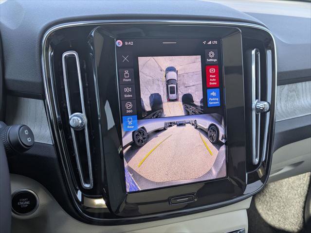 Used 2026 Volvo XC40 B5 Plus w/ Protection Package Premier AWD/4WD image 17