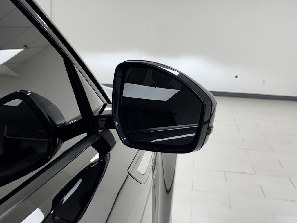 Used 2021 Land Rover Range Rover Evoque S image 29