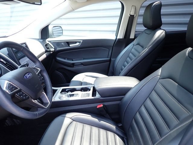 Certified 2023 Ford Edge SEL w/ Convenience Package AWD/4WD image 16