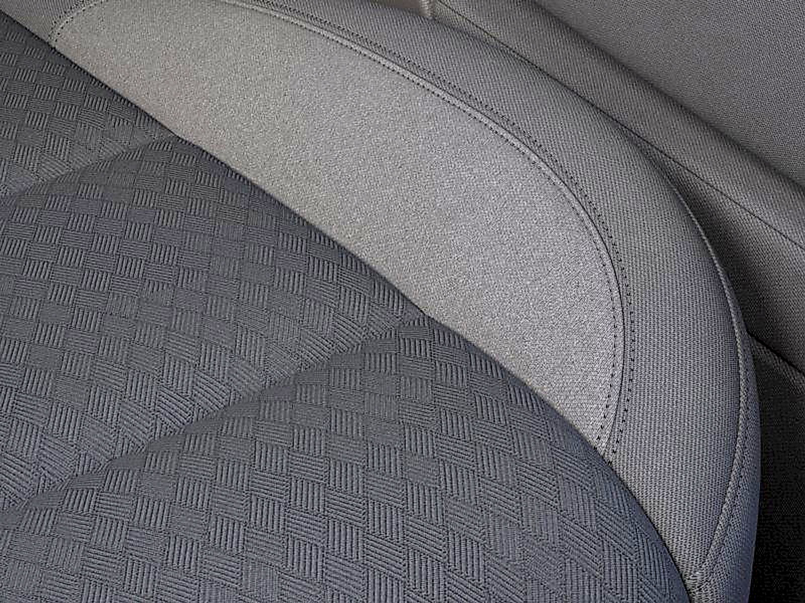 New 2026 GMC Sierra 1500 SLE image 21