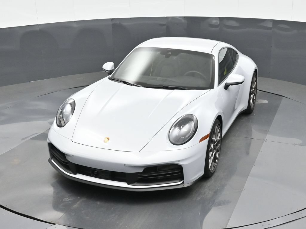 Certified 2025 Porsche 911 Carrera RWD image 33
