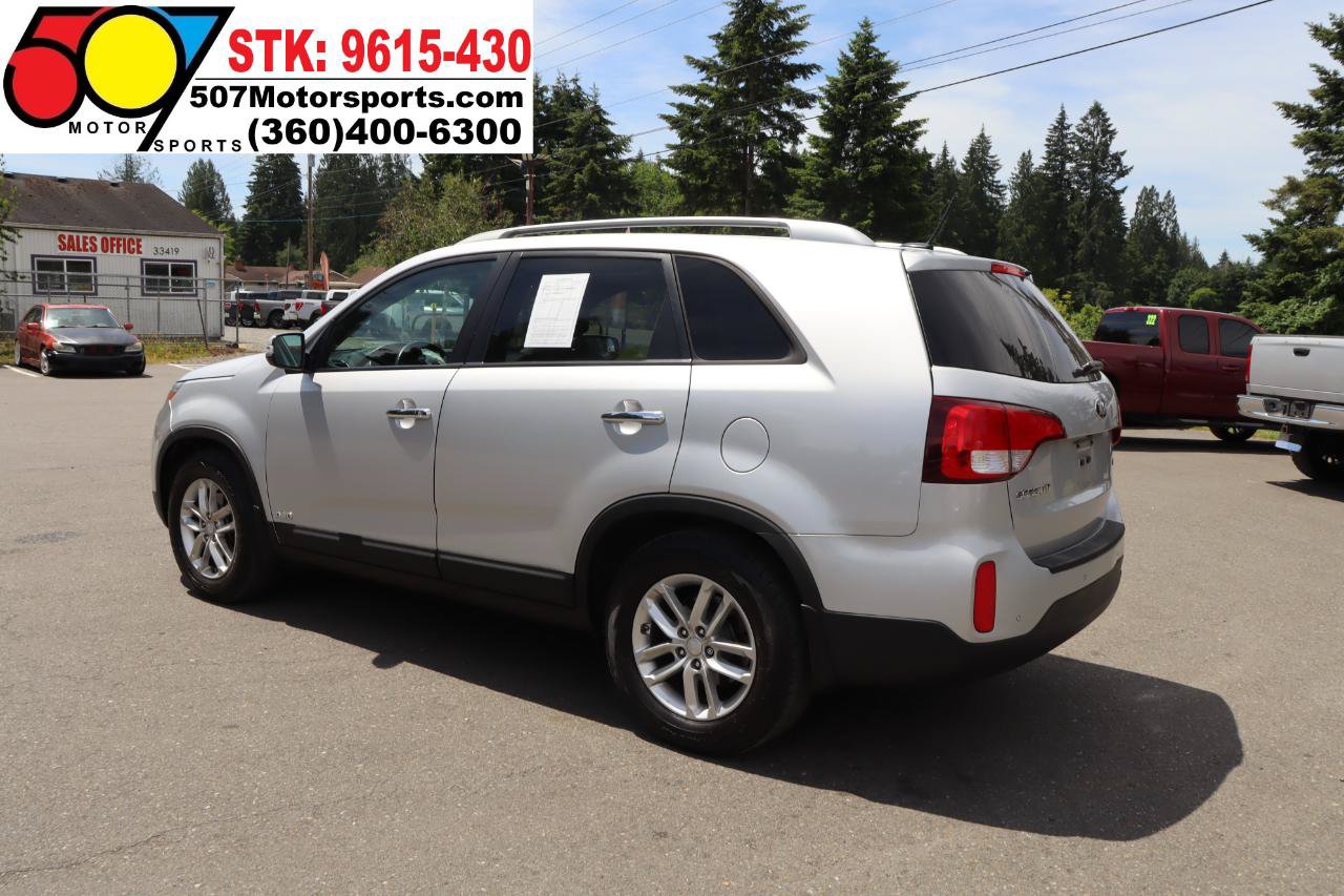 Used 2015 Kia Sorento LX AWD/4WD image 7