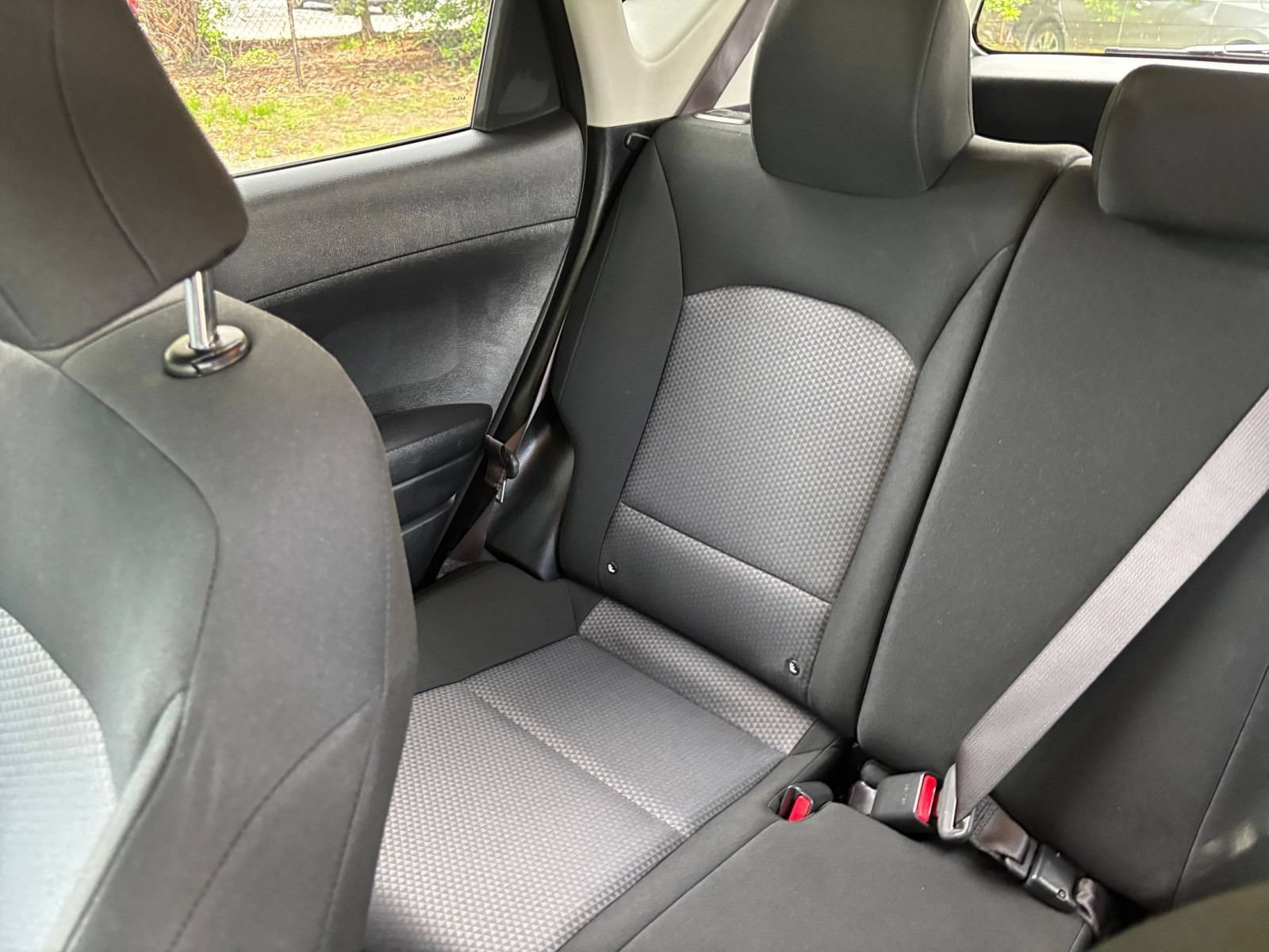 Used 2025 Kia Soul LX w/ LX Technology Package FWD image 38