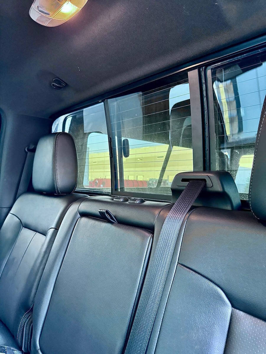 Used 2016 Ford F250 Lariat w/ Lariat Ultimate Package AWD/4WD image 44