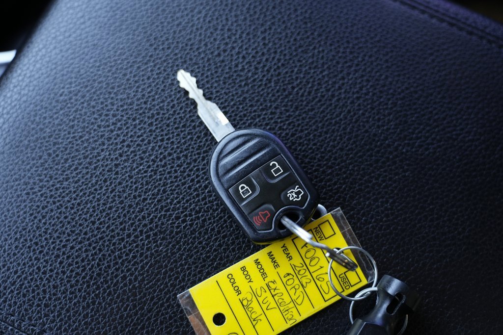 Used 2013 Ford Expedition EL Limited image 55