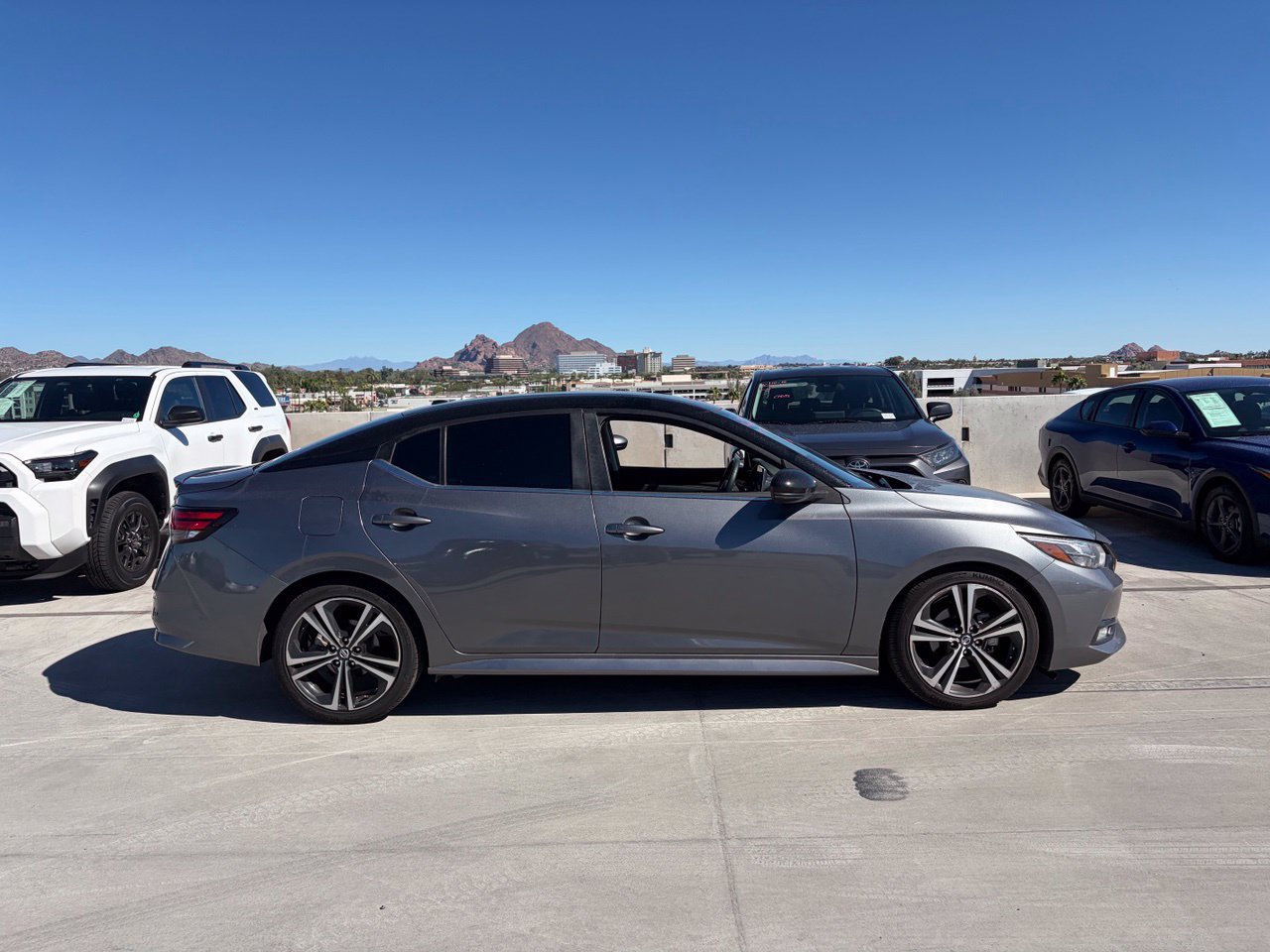 Used 2020 Nissan Sentra SR FWD image 3