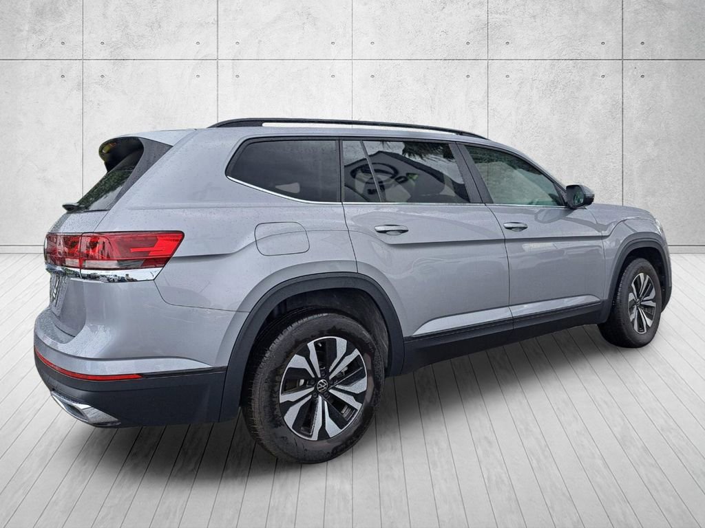 Used 2026 Volkswagen Atlas SE FWD image 5