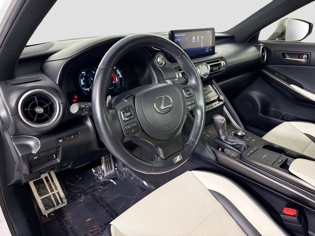 Used 2021 Lexus IS 350 F Sport w/ Navigation Package RWD image 9