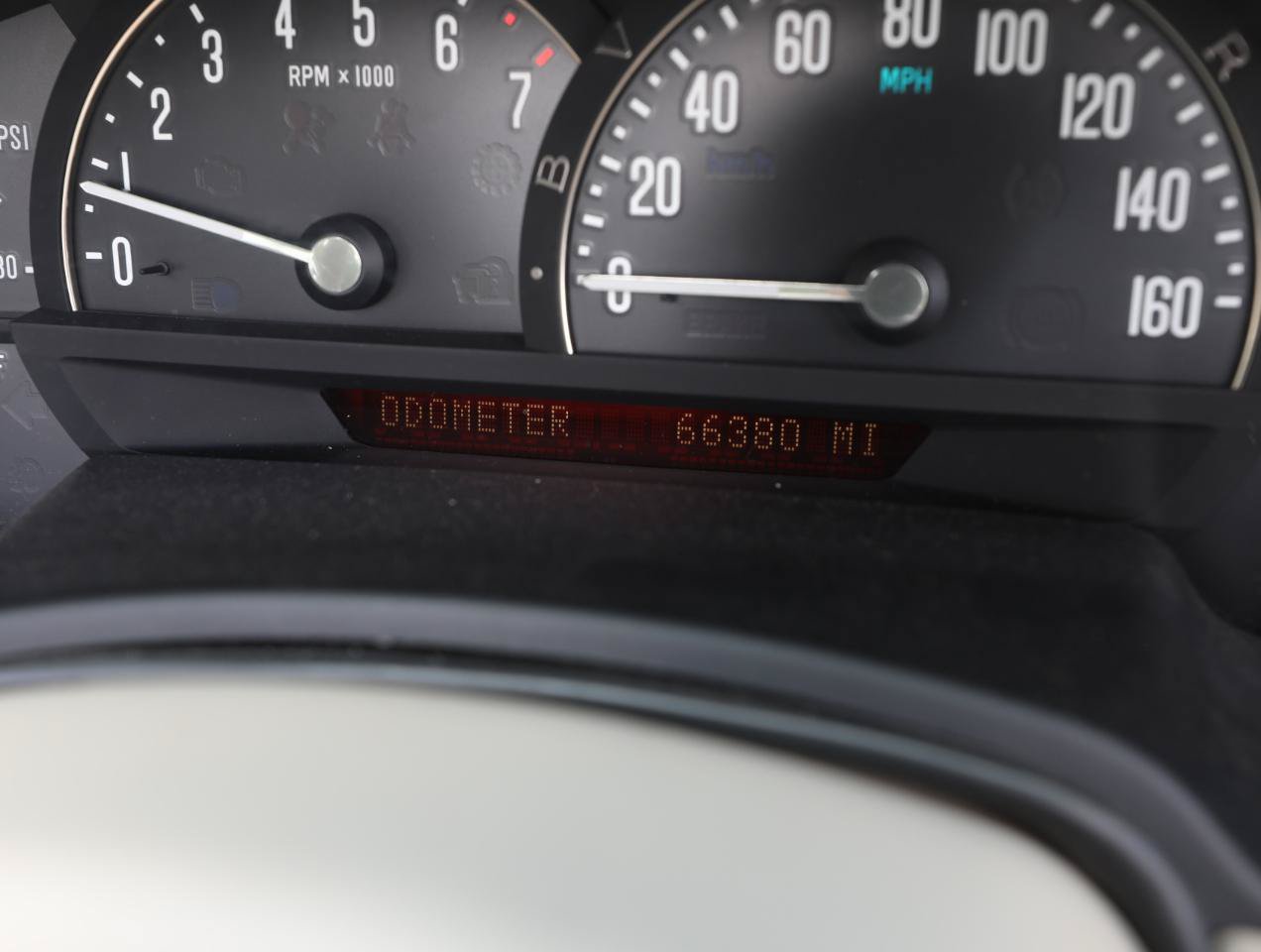 Used 2005 Cadillac XLR RWD image 25