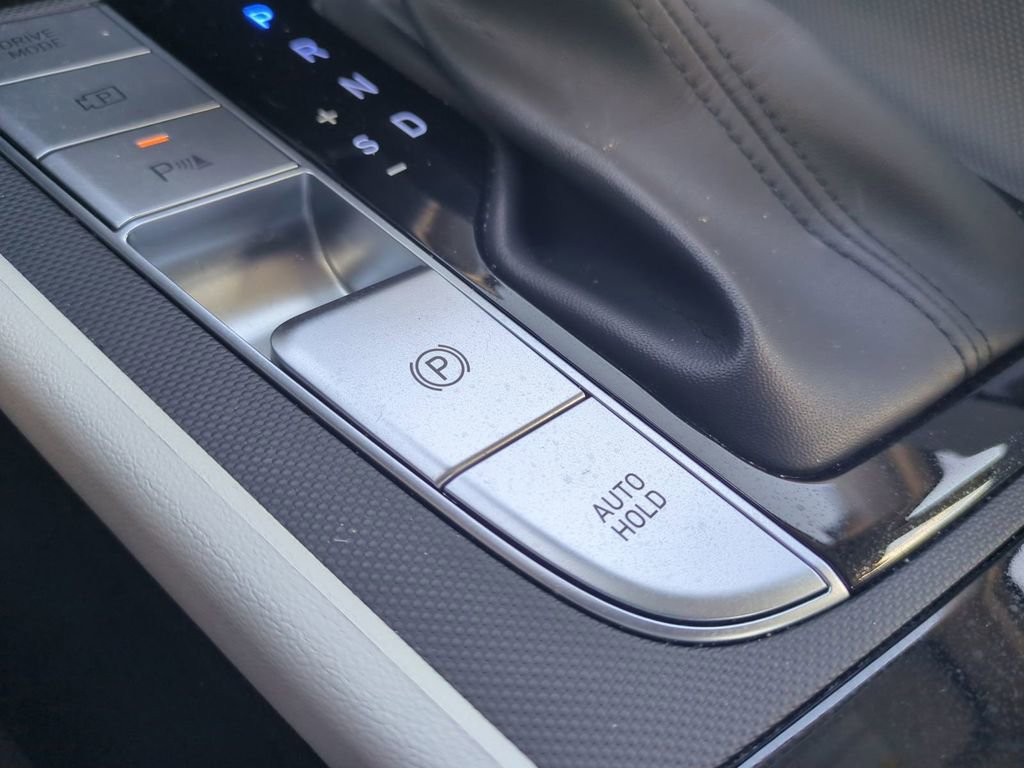 Certified 2024 Hyundai Elantra Limited FWD image 29